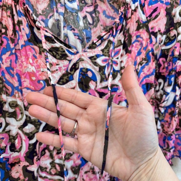 Talbots Pink Blue Abstract Blouse Small Floral 100% Rayon Elastic 3/4 Travel - Picture 5 of 10